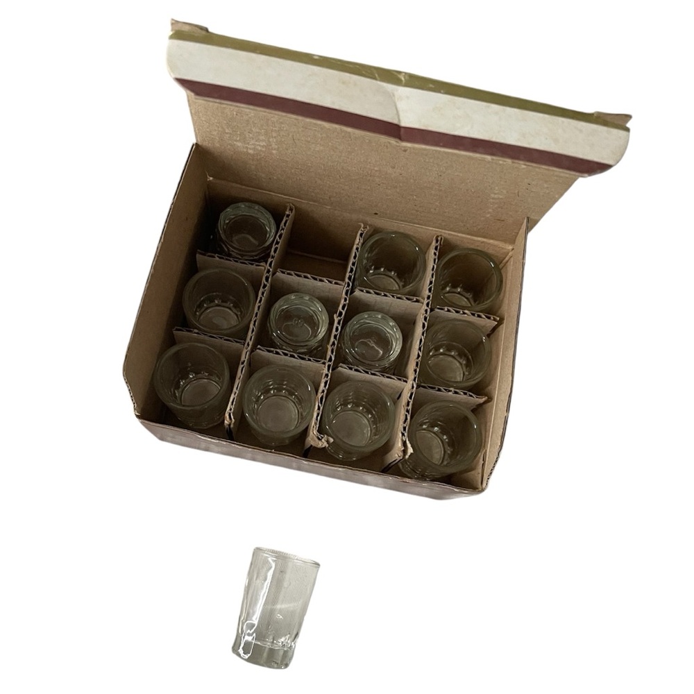 NEW Taiwanese Mini Shot Glasses, Set of 12 (G479)